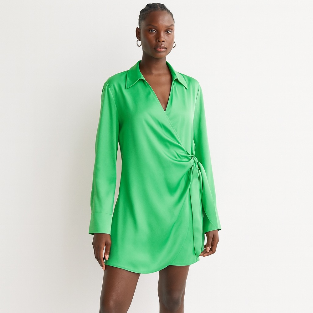 CLOSET CLEANOUT: H&M Green Satin Wrap Dress – Size Large – Long Sleeve